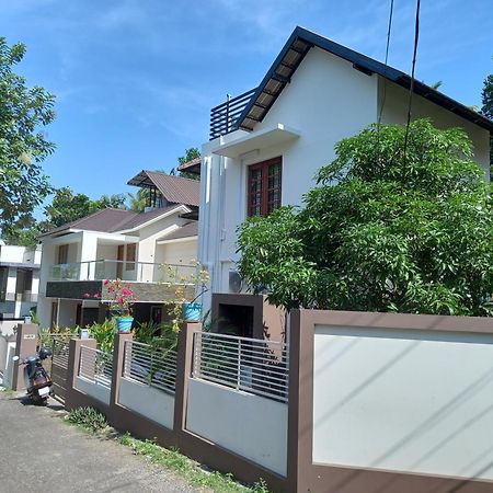 Eka Homes 3Bhdk Villa Thiruvananthapuram Buitenkant foto