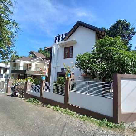 Eka Homes 3Bhdk Villa Thiruvananthapuram Buitenkant foto