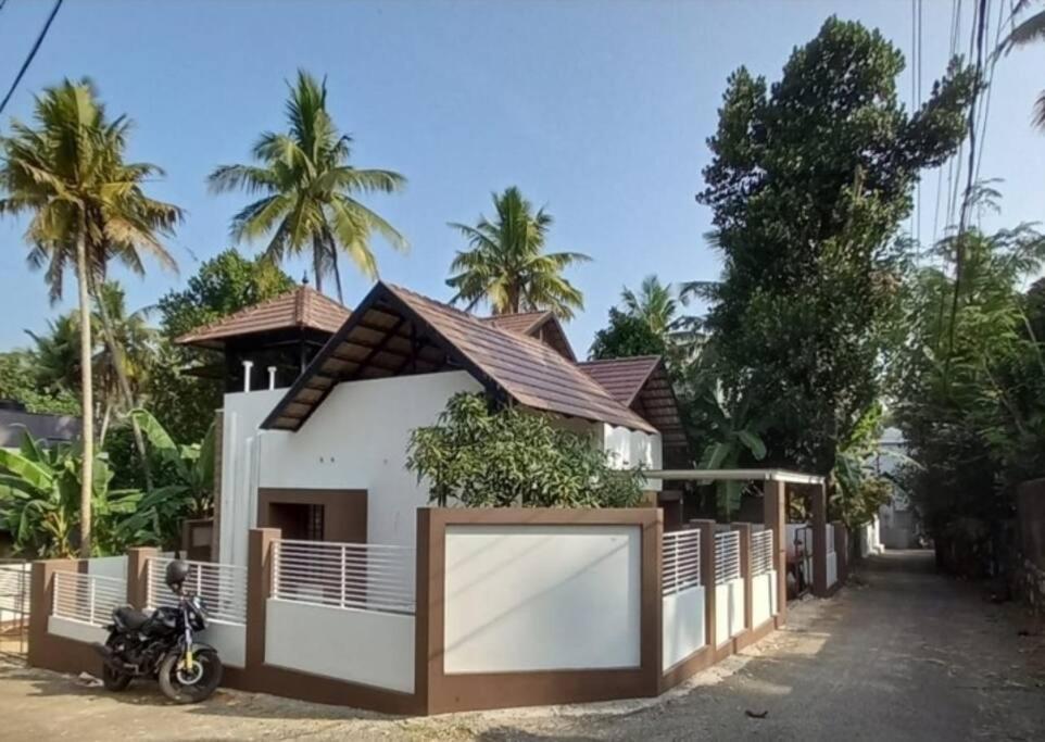 Eka Homes 3Bhdk Villa Thiruvananthapuram Buitenkant foto